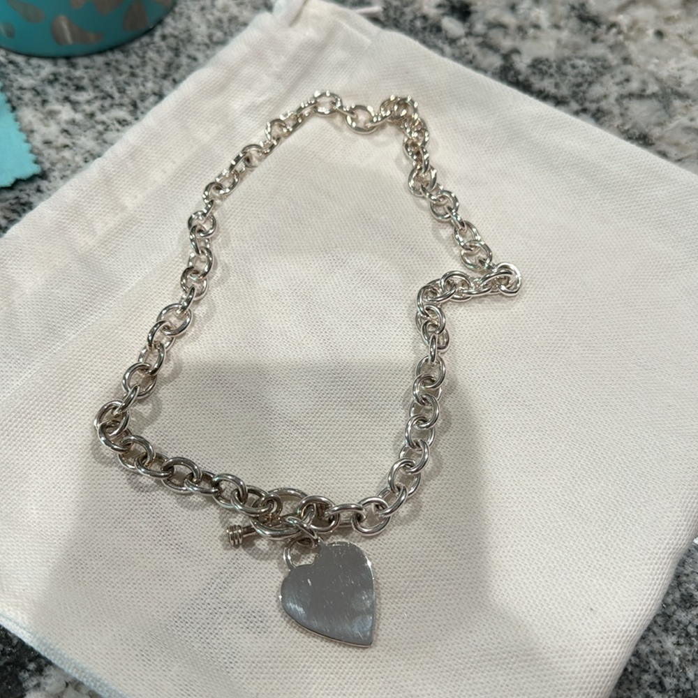 Sterling silver heart necklace - Picture 3 of 3